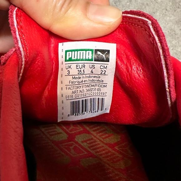 Puma Suede Red Monochrome Sneakers Shoes - Picture 4 of 4